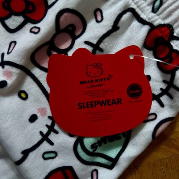 Hello Kitty Pajama Pants - Picture 3 of 4